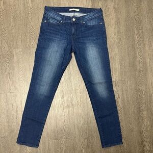 Levi's 711 Skinny Blue Jeans, GUC, great staple for back to school